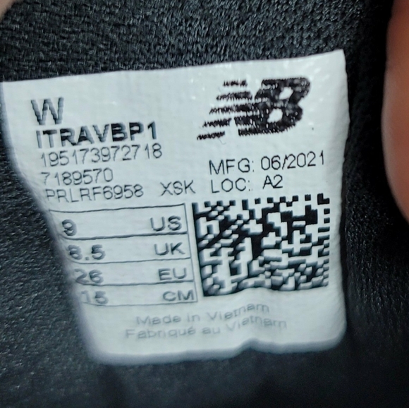 New Balance Rave Run Toddlers Girl's Sneakers Running Shoes Black Pink Size 9 W - Picture 8 of 9